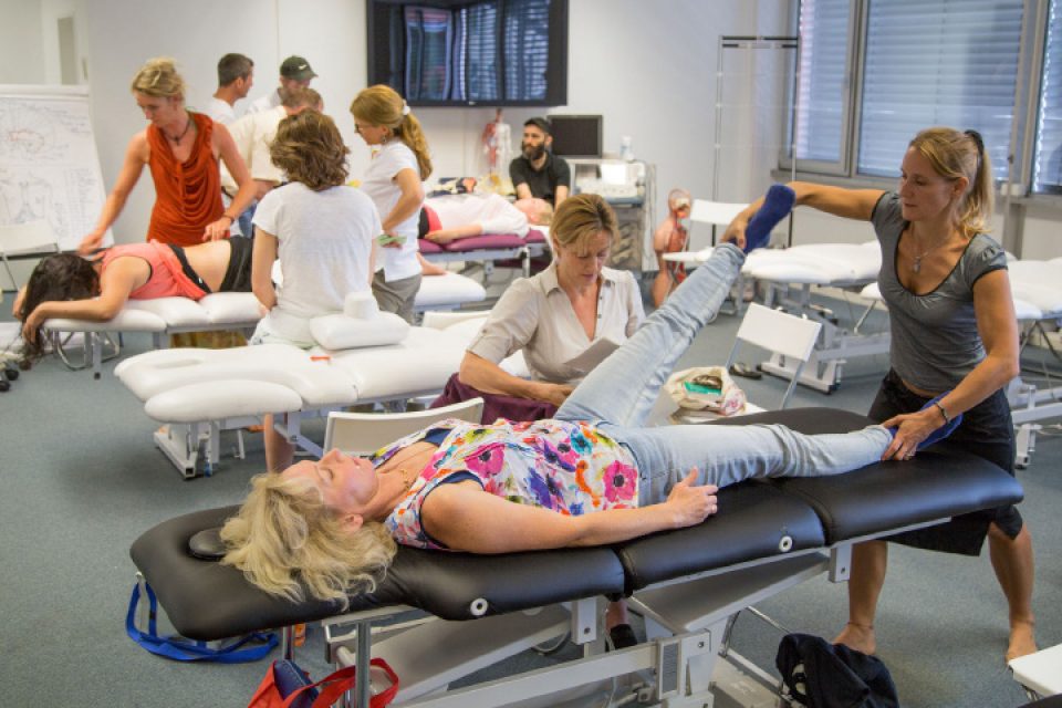 Modernste Technik in den Ausbildungsräumen der Medizin und Lebenskunst Akademie in München